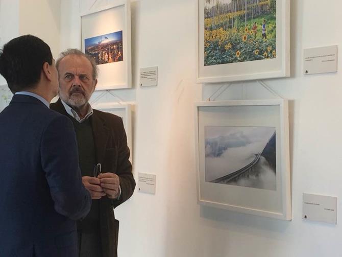 Inauguración de la muestra fotográfica “La China Hermosa”