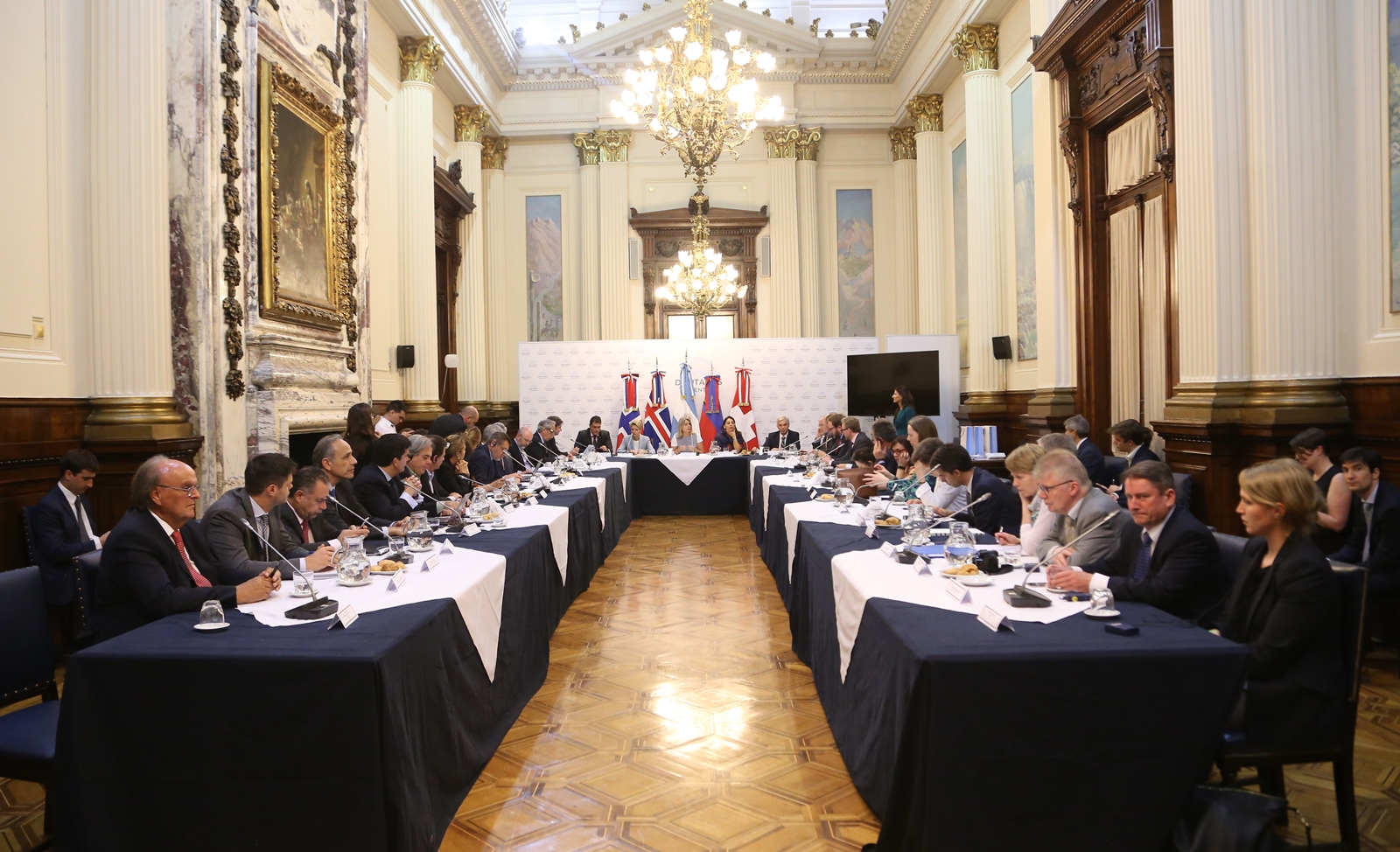 Una delegación de la EFTA visitó la H. Cámara de Diputados de la Nación