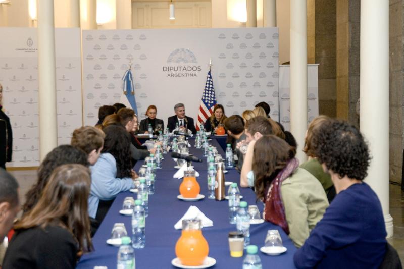 Estudiantes de la Universidad de Harvard visitaron la H. Cámara de Diputados