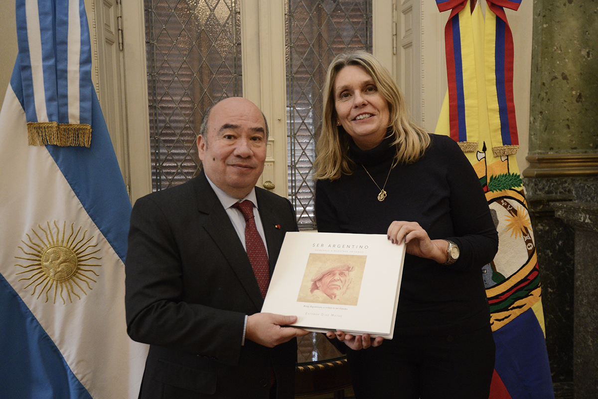 El Embajador ecuatoriano visitó la H. Cámara de Diputados de la Nación