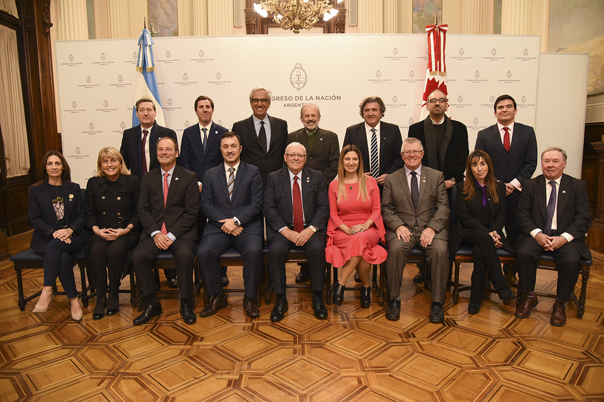 El Presidente del Senado de Canadá, George Furey, visitó la H. Cámara de Diputados de la Nación