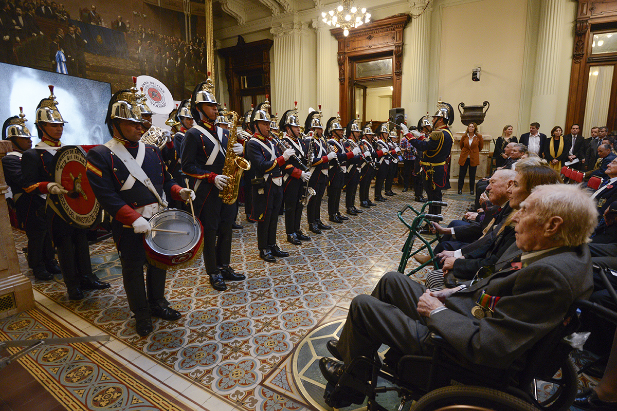 Se realizó un homenaje a voluntarios argentinos que combatieron en la Segunda Guerra Mundial