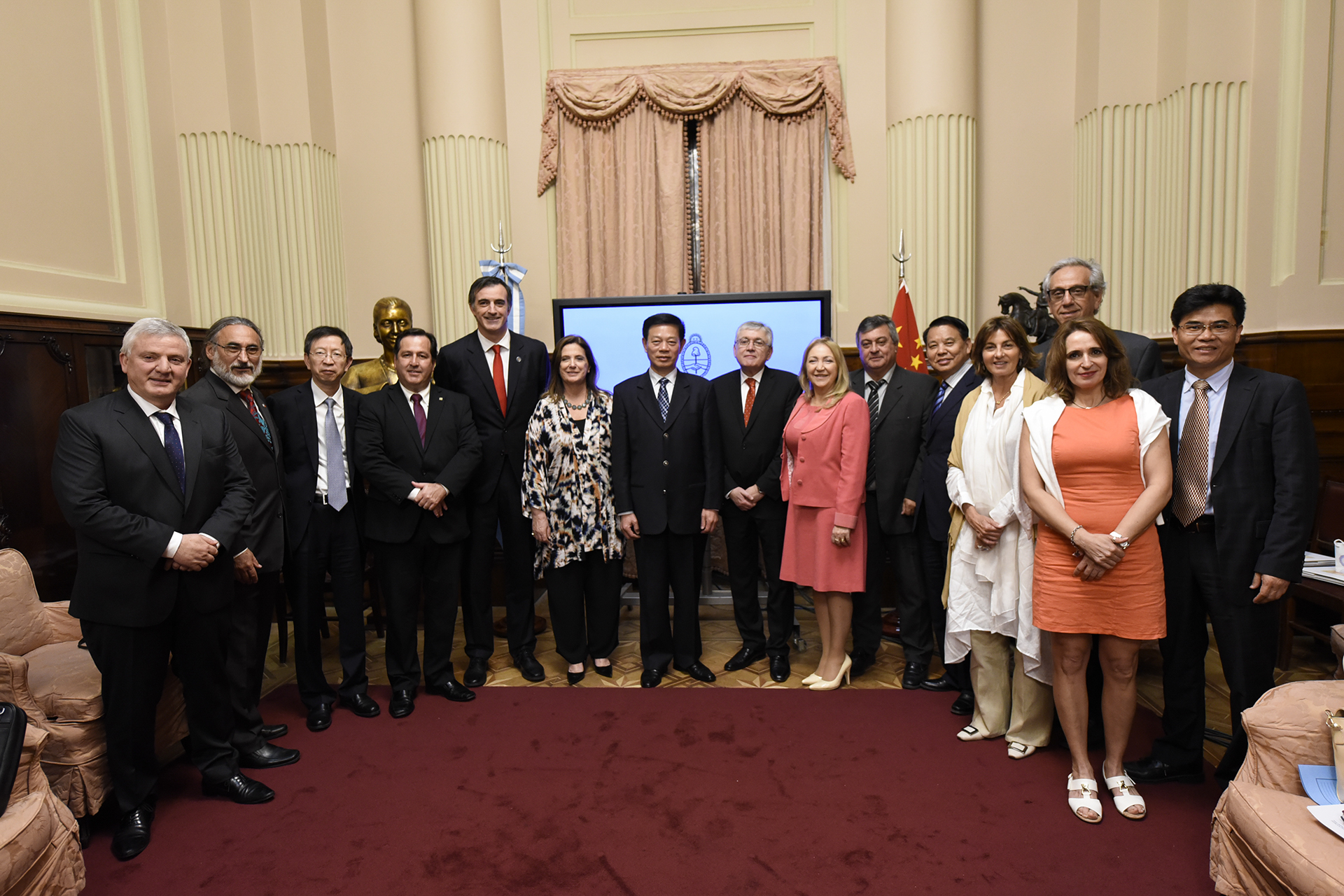 El H. Congreso de la Nación reafirmó el diálogo político con China