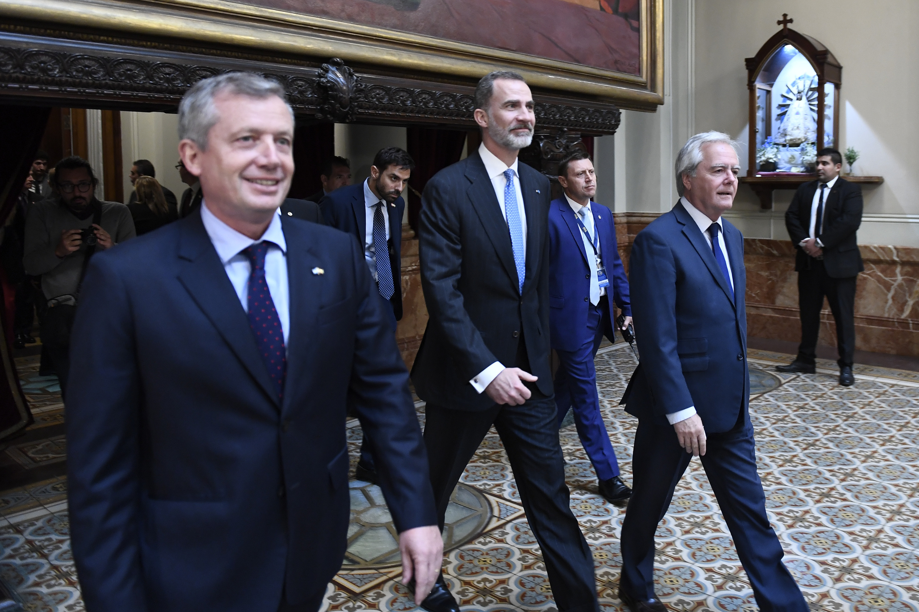 El Congreso recibió con honores al Rey de España, quien se reunió con Diputados y Senadores