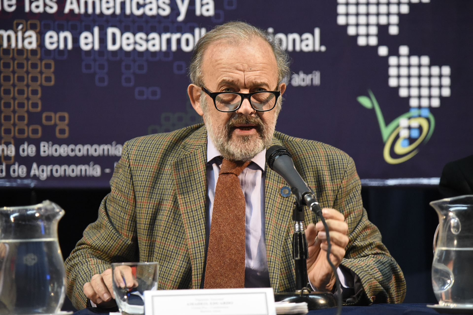 Con Diputados y funcionarios, comenzó el VI Simposio 