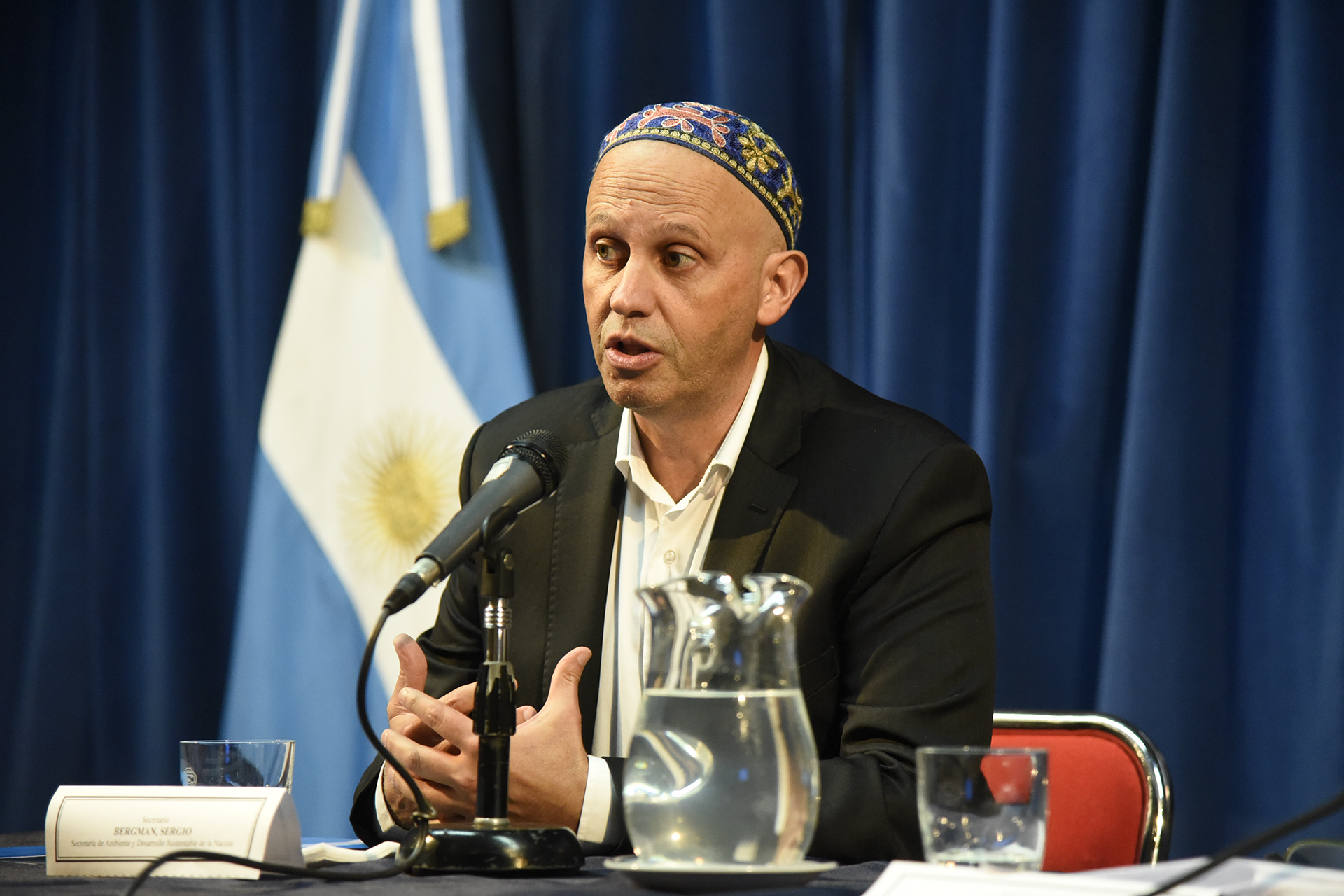 Con Diputados y funcionarios, comenzó el VI Simposio 