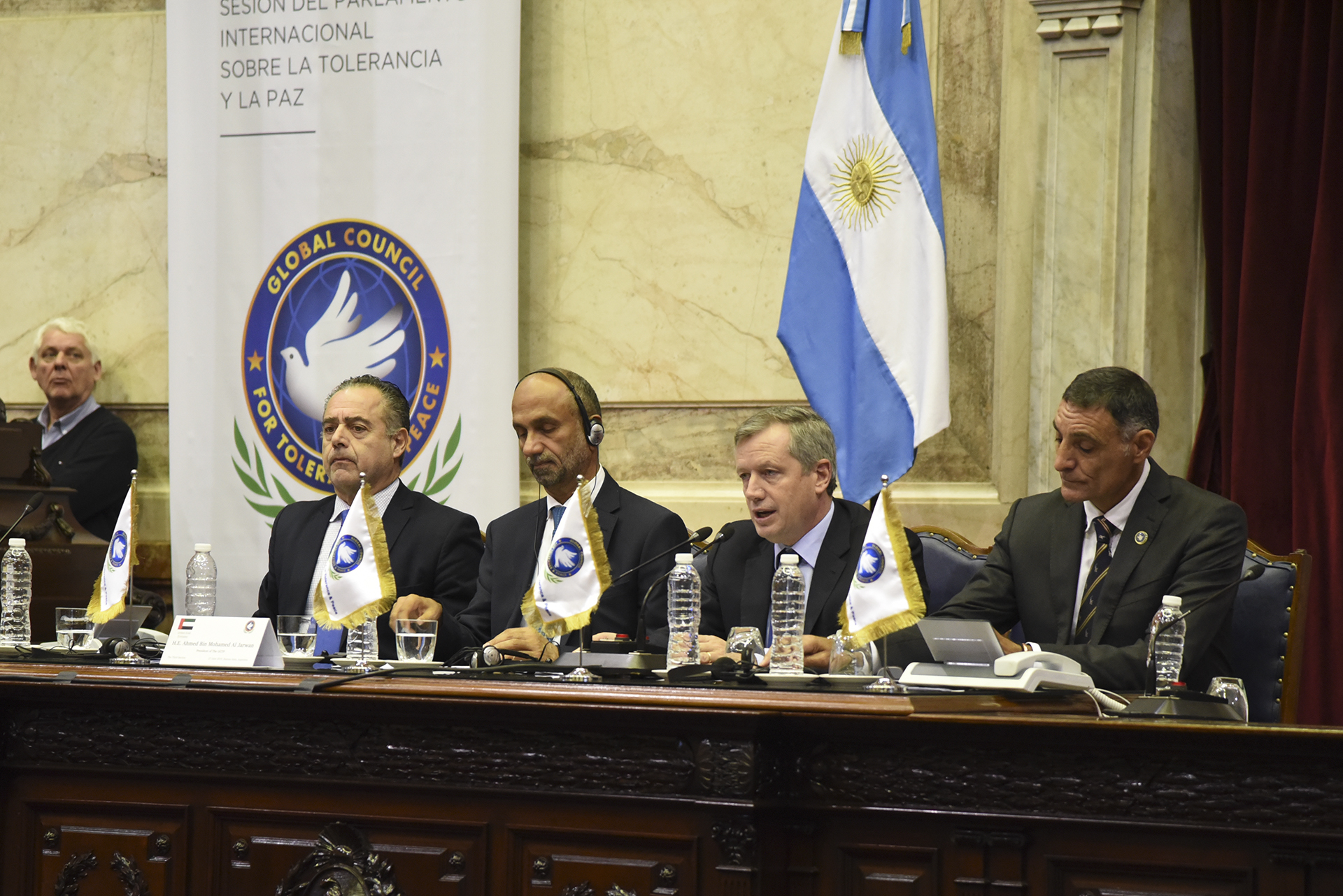 Sesionó en Diputados el Parlamento Global por la Tolerancia y la Paz