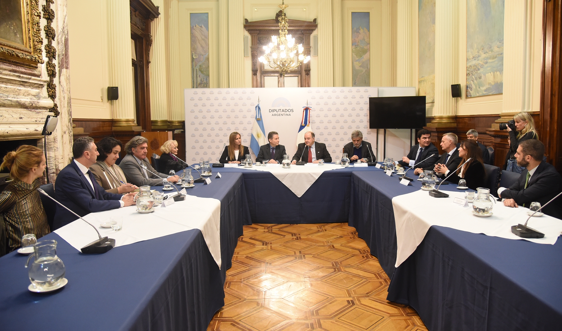 Diputados Nacionales despidieron al Embajador francés, S. E. Pierre-Henri Guignard