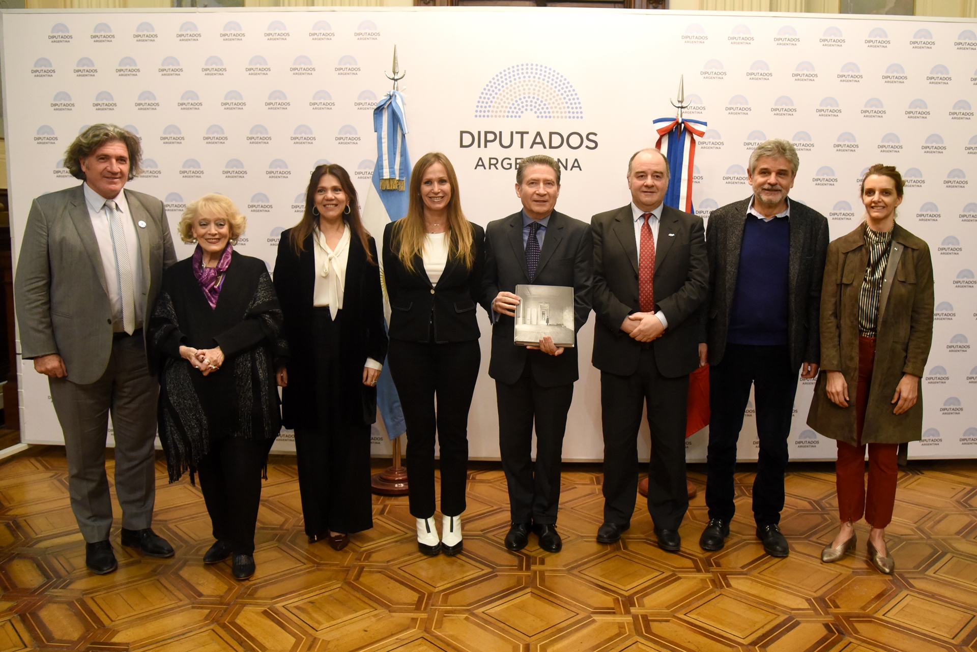 Diputados Nacionales despidieron al Embajador francés, S. E. Pierre-Henri Guignard