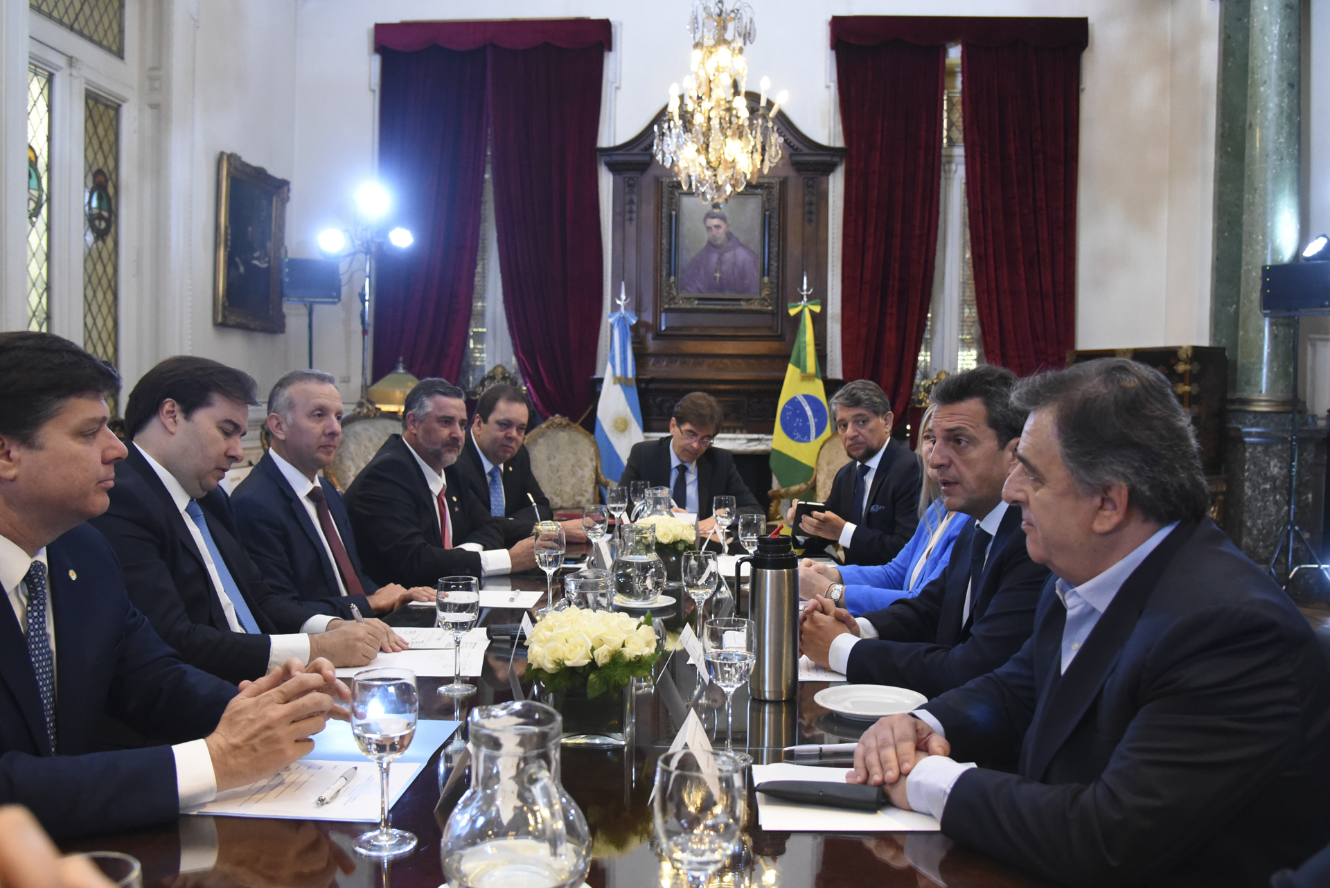 Massa recibió al Presidente de la Cámara de Diputados del Brasil junto a los jefes de bloques