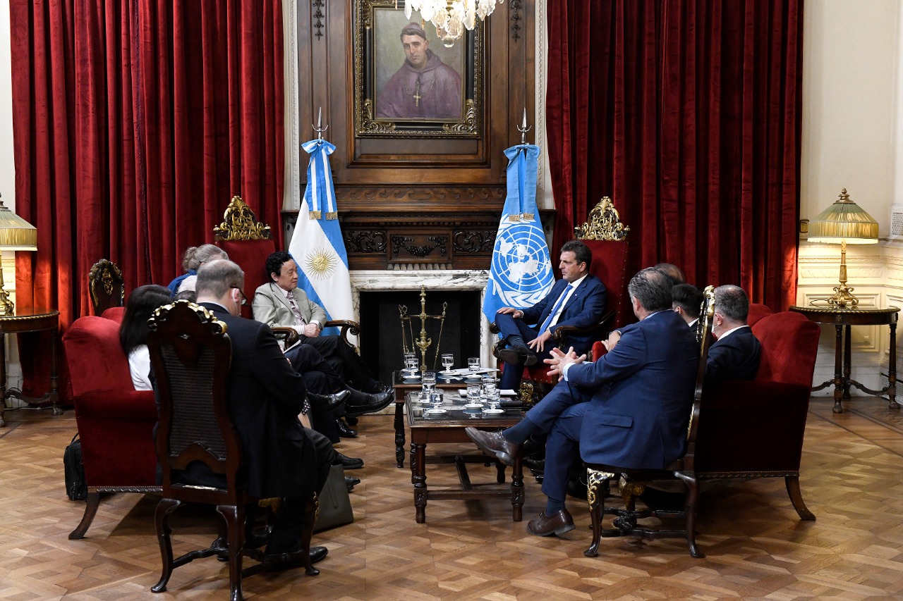 Con eje en la seguridad alimentaria, Massa recibió al director general de FAO, Qu Dongyu