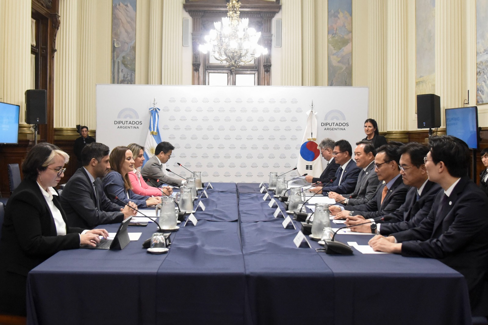 Vicepresidente de la Asamblea de Corea visitó la HCDN