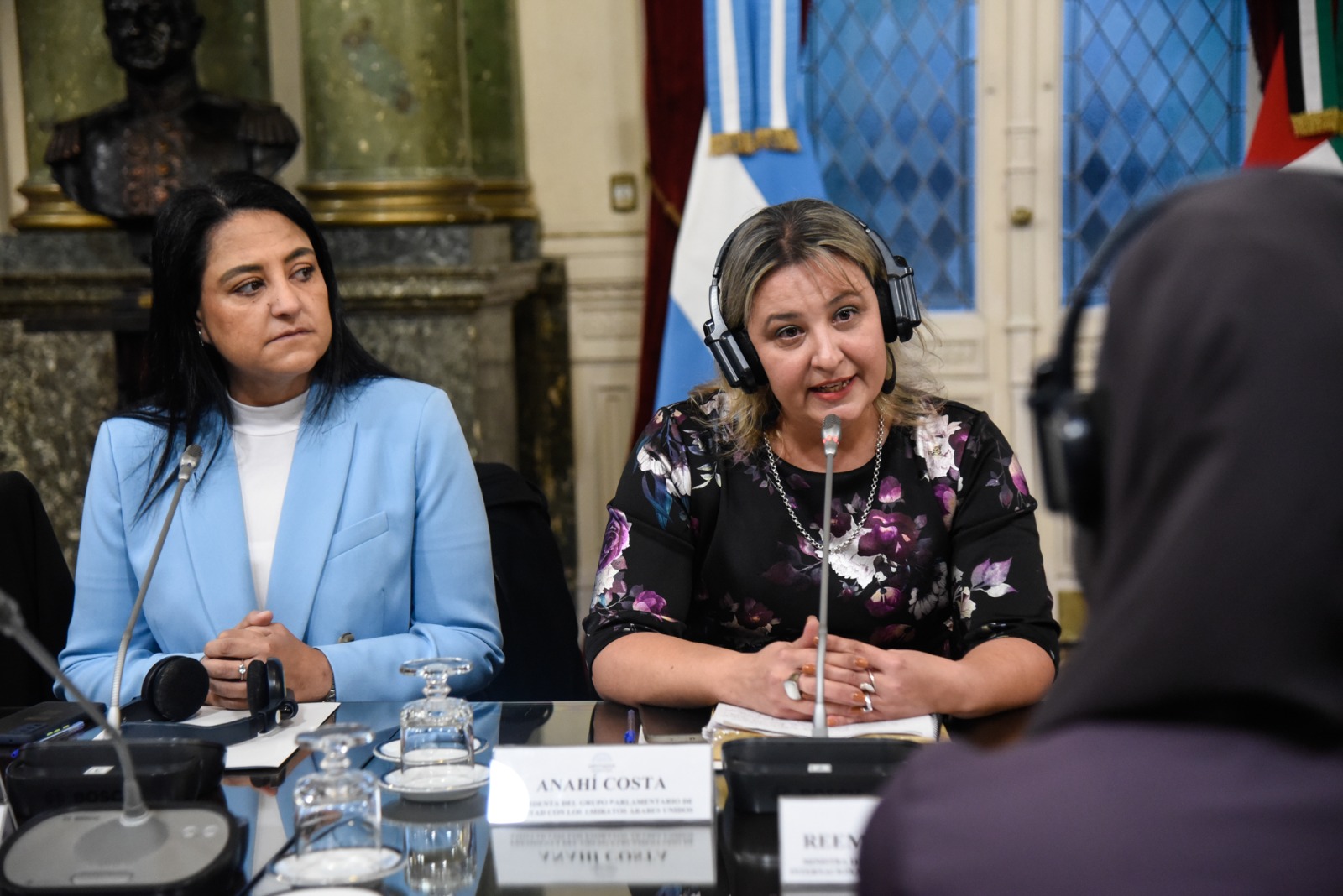 La ministra para la Cooperación Internacional de Emiratos Árabes Unidos visitó Diputados