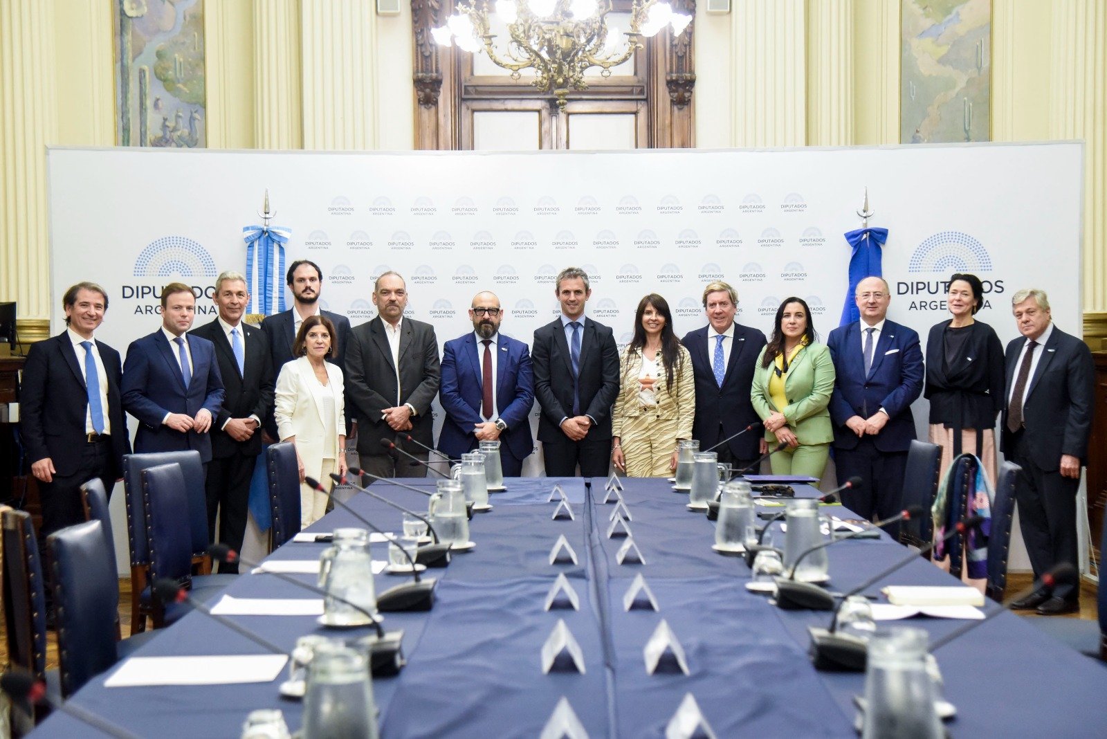 Martín Menem recibió a una delegación del Parlamento Europeo