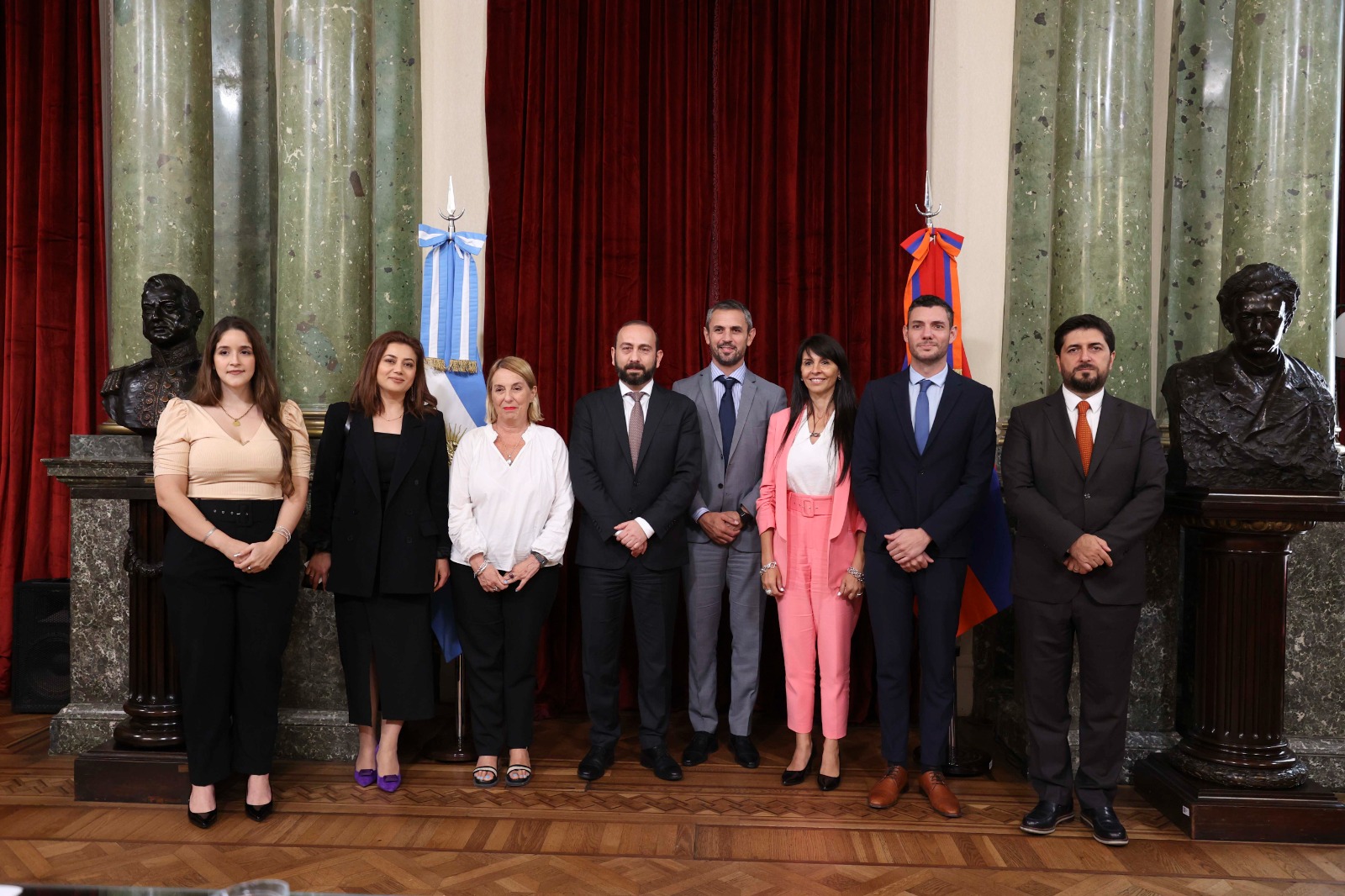 EL PRESIDENTE DE LA CÁMARA DE DIPUTADOS RECIBIÓ AL MINISTRO DE RELACIONES EXTERIORES DE ARMENIA