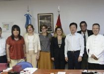 Visita de importantes dirigentes políticos chinos